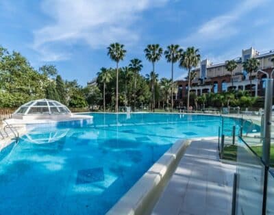 123 – Ideal Apartment with Views, Outdoor & Indoor Pool, Sauna and Gym, Benalmádena